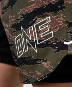 ONE X Hyperfly Icon Combat Shorts (Tiger Camo) Men