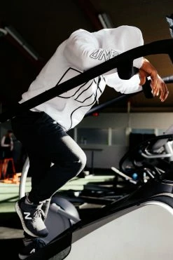 ONE Championship ONE Walkout Zip Hoodie (White) 24 ONE Championship ONE Walkout Zip Hoodie (White)